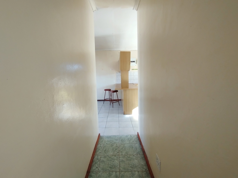 To Let 1 Bedroom Property for Rent in Vredenburg Western Cape
